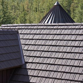 <div><h4>Pine-Crest Shake - Timberwood Color 1</h4><p><b>Manufacturer:</b> Unified Steel – Stone Coated Roofing</p><p><b>Style:</b> Metal Shake</p><p><b>Color:</b> Brown</p><p><a href="/gallery/image-detail/123/" class="link-arrow text-uppercase theme-color--orange" data-toggle="modal" data-target="#detailModal_gallery_image_grid_lamlejqhdgHs">View More</a></p></div>
